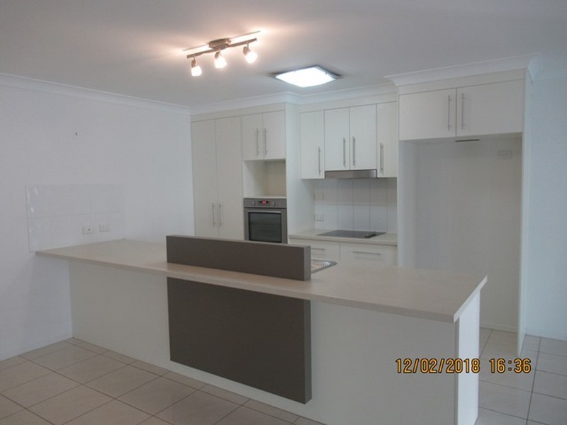 28 LONGREACH COURT, Tannum Sands QLD 4680
