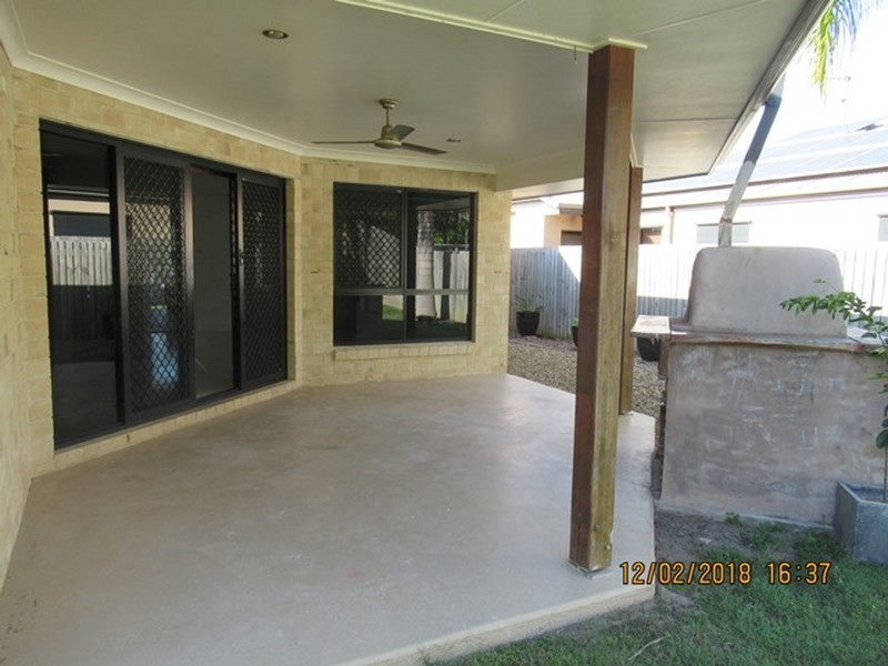 28 LONGREACH COURT, Tannum Sands QLD 4680