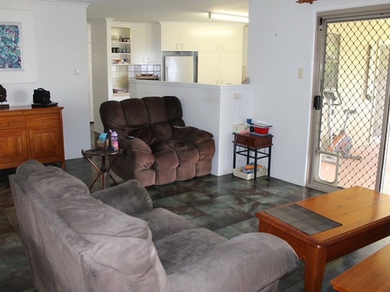 38 Lomandra Street, Boyne Island QLD 4680