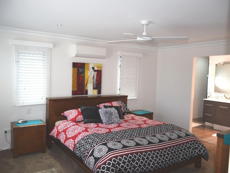 15 Riverside Drive, Tannum Sands QLD 4680