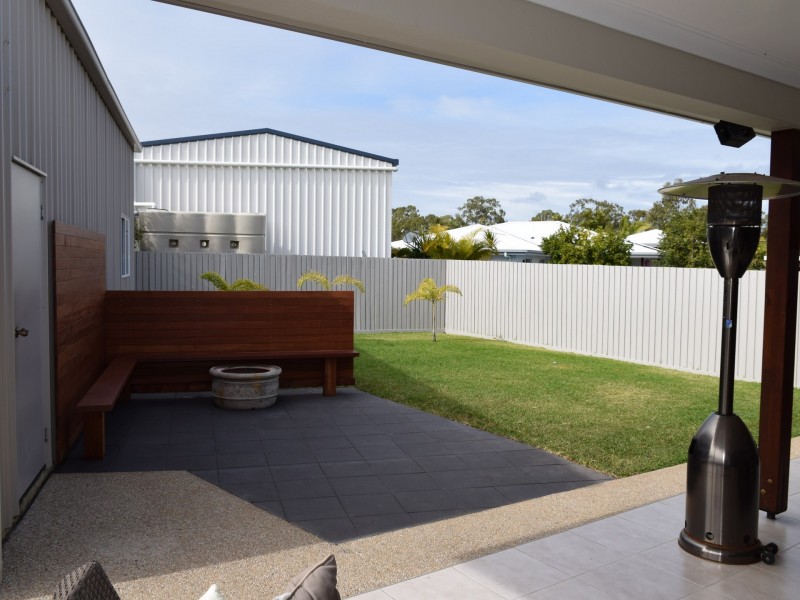 15 Riverside Drive, Tannum Sands QLD 4680