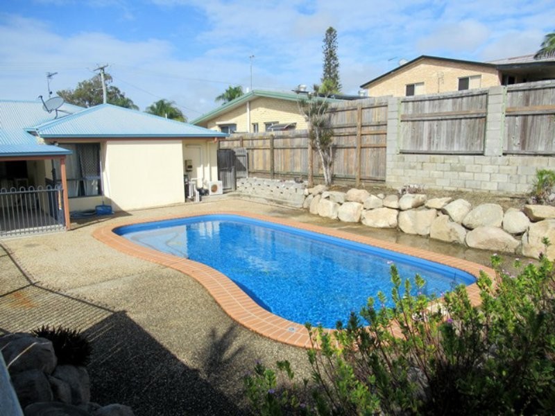 9 Swains Court, Boyne Island QLD 4680