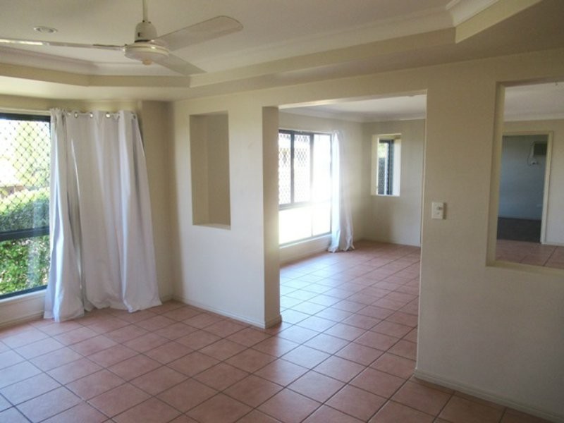 9 Swains Court, Boyne Island QLD 4680