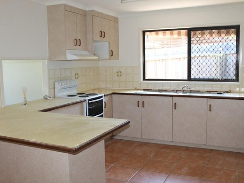 5 Polmaise Street, Boyne Island QLD 4680