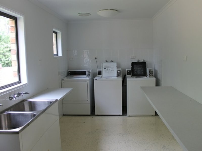 55 WYNDHAM AVENUE, Boyne Island QLD 4680