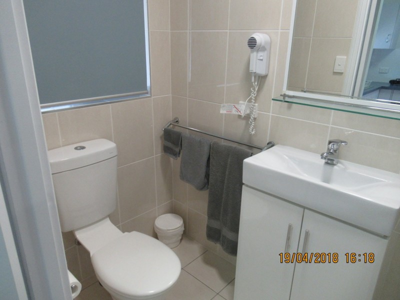 55 WYNDHAM AVENUE, Boyne Island QLD 4680