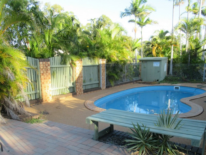 55 WYNDHAM AVENUE, Boyne Island QLD 4680