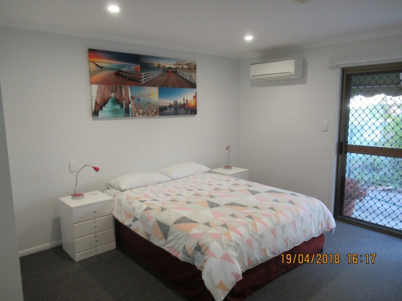 55 WYNDHAM AVENUE, Boyne Island QLD 4680