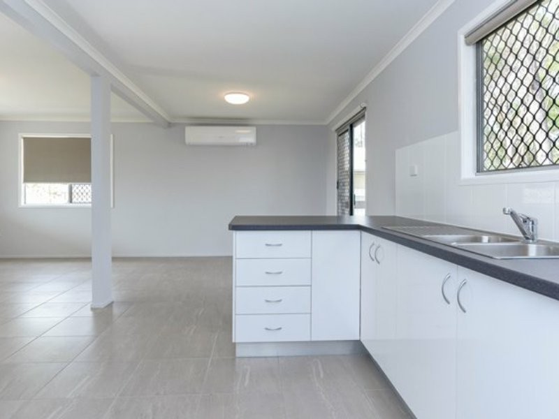 6 Alpine Avenue, Boyne Island QLD 4680