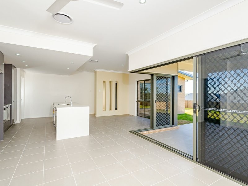 98 Broadacres Drive, Tannum Sands QLD 4680