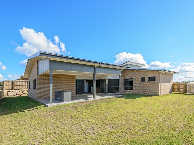 98 Broadacres Drive, Tannum Sands QLD 4680