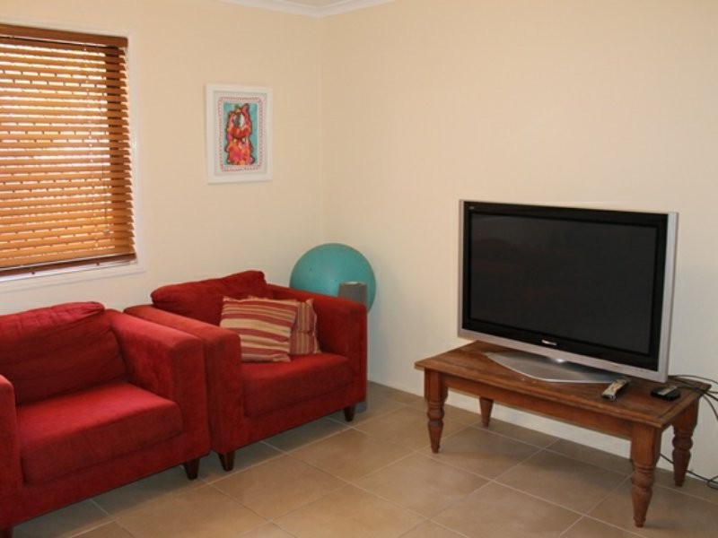 49 Geoffrey Thomas Drive, Tannum Sands QLD 4680