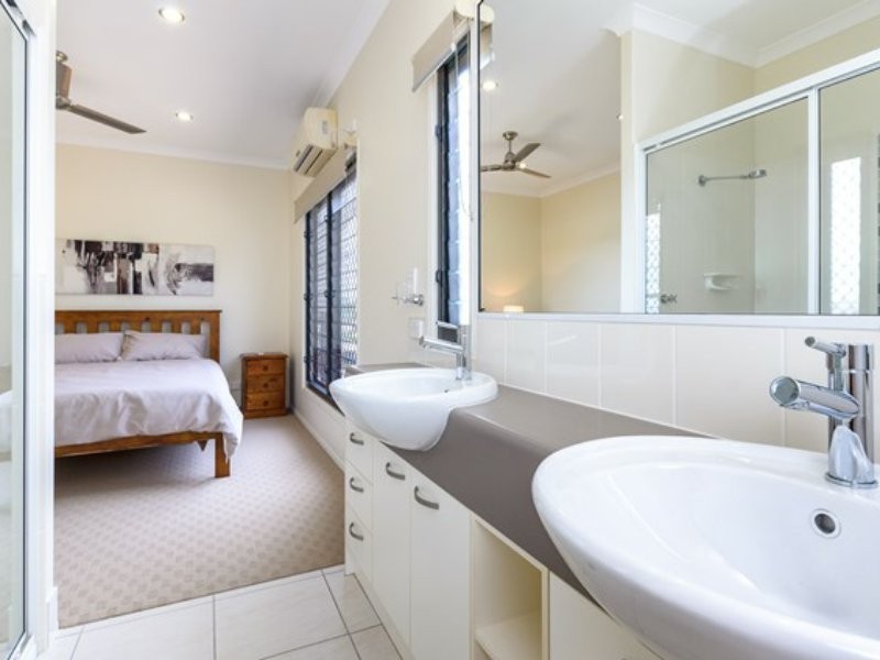 3 Danielle Court, Boyne Island QLD 4680