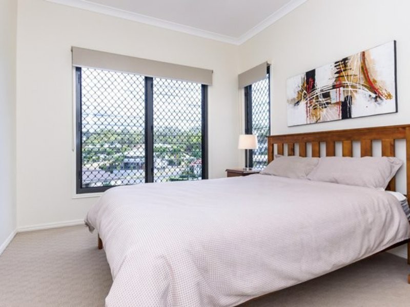 3 Danielle Court, Boyne Island QLD 4680