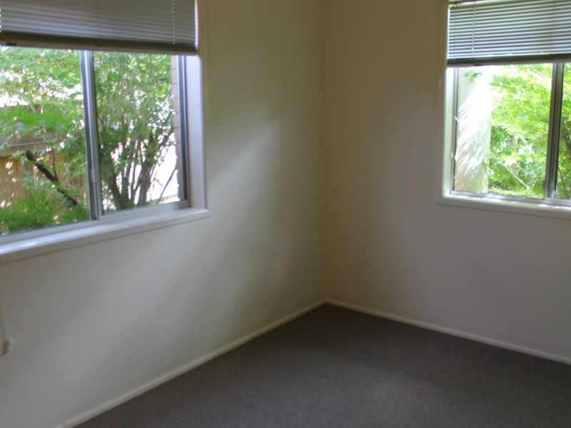 103 Malpas Street, Boyne Island QLD 4680
