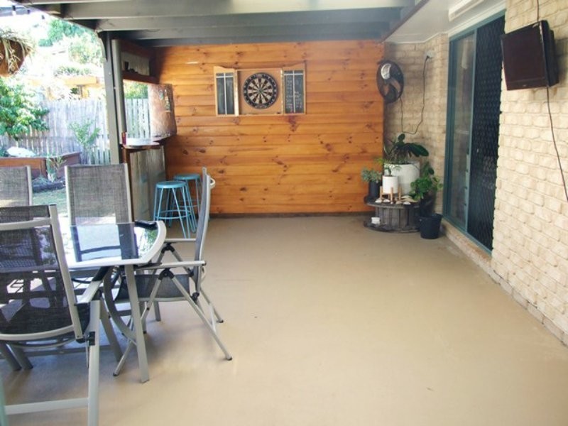 12 Latrobe Street, Tannum Sands QLD 4680