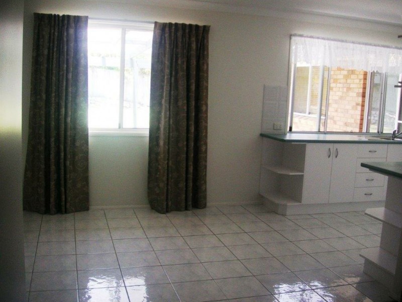 21 GEOFFREY THOMAS DRIVE, Tannum Sands QLD 4680