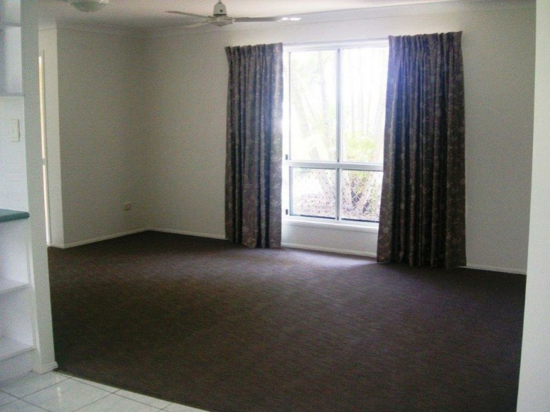 21 GEOFFREY THOMAS DRIVE, Tannum Sands QLD 4680