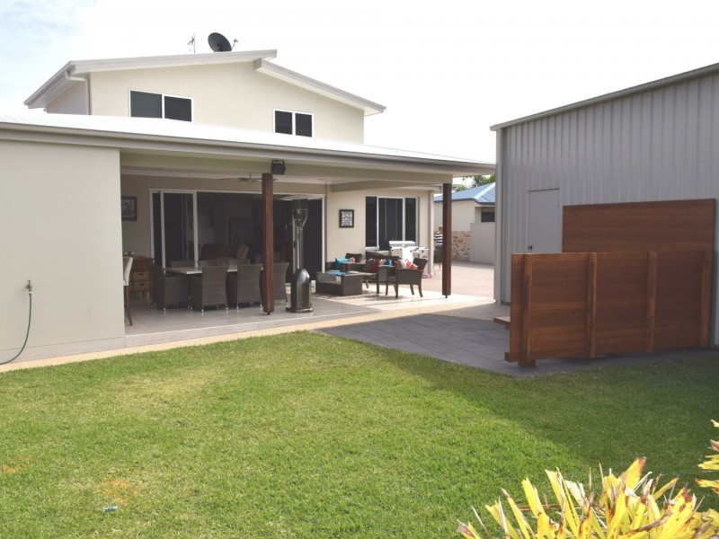 15 RIVERSIDE DRIVE, Tannum Sands QLD 4680