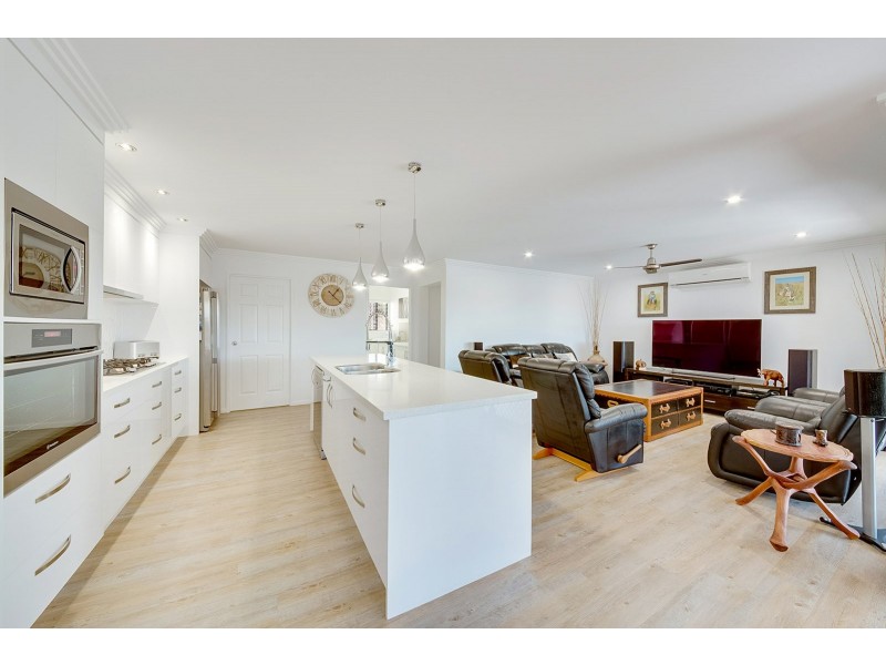 14 Stockman Drive, Benaraby QLD 4680