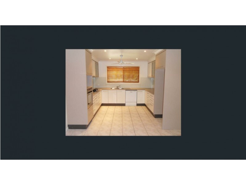 32 Pleasan Pleasant Ave, Tannum Sands QLD 4680