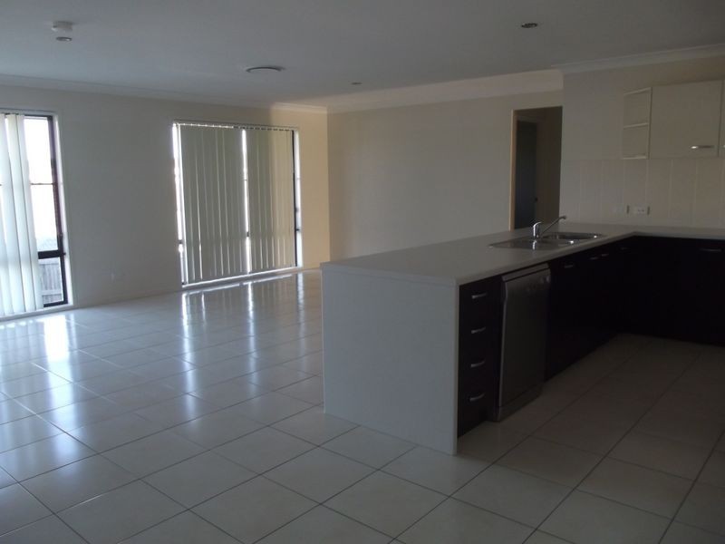 18 WOODWARD AVENUE, Calliope QLD 4680
