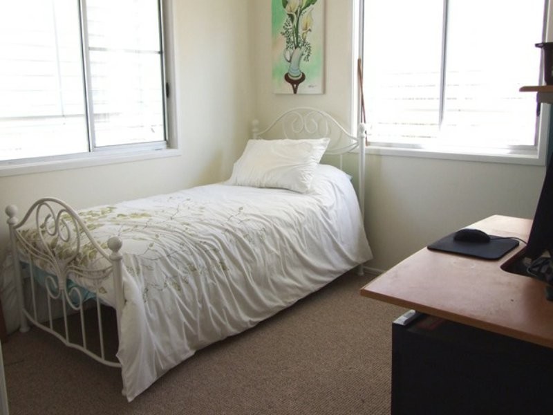 19 Salgado Street, Boyne Island QLD 4680