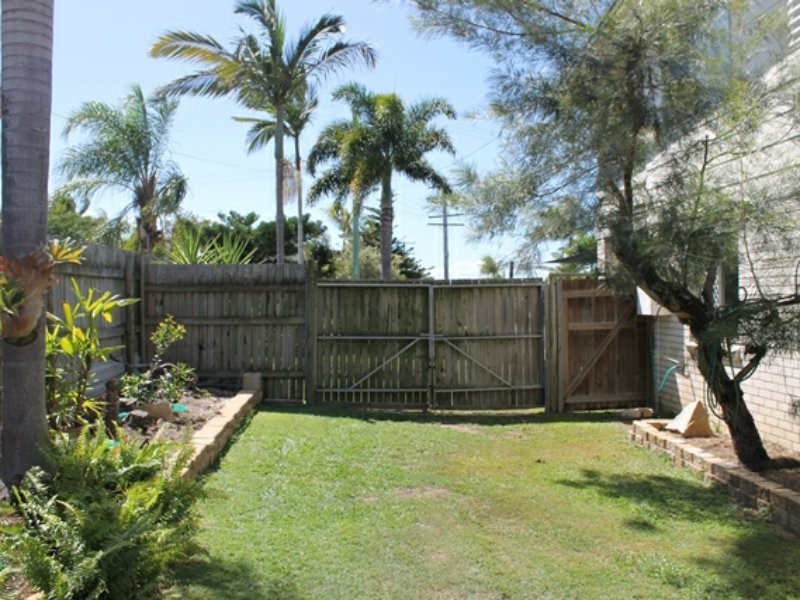 19 Salgado Street, Boyne Island QLD 4680