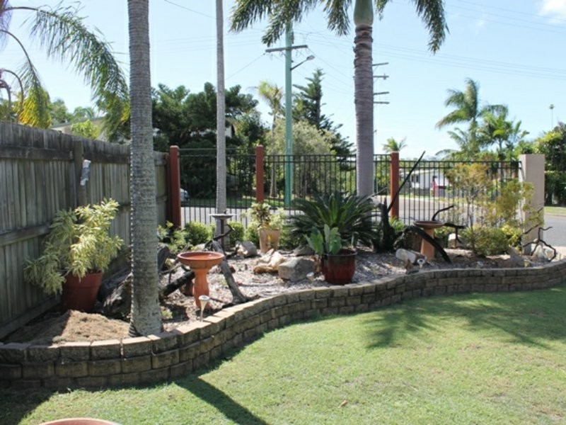 19 Salgado Street, Boyne Island QLD 4680