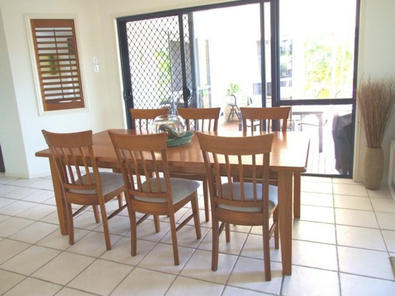 8 Riverside Drive, Tannum Sands QLD 4680