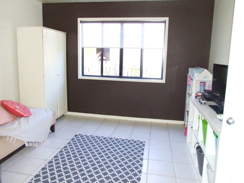 8 Riverside Drive, Tannum Sands QLD 4680