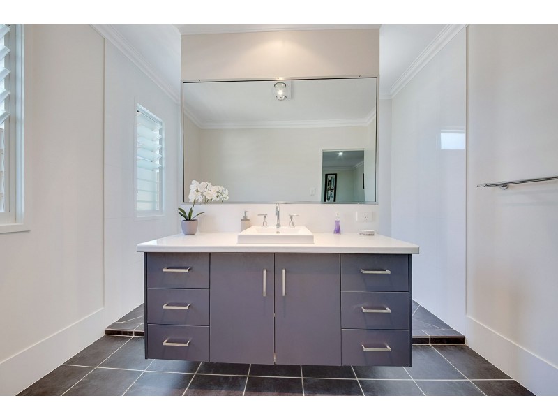 83 Tarcoola Drive, Boyne Island QLD 4680