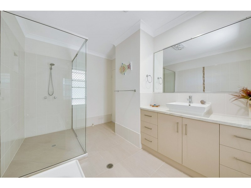 83 Tarcoola Drive, Boyne Island QLD 4680