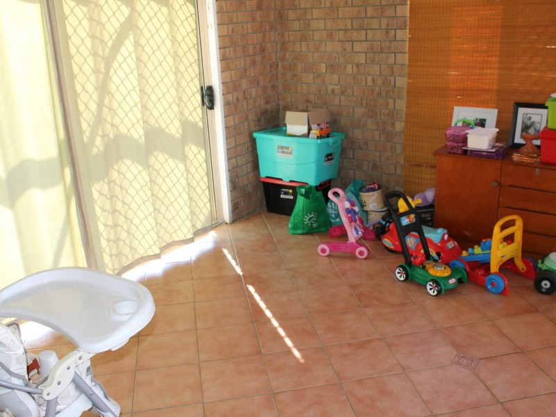 18 Jarrah Drive, Boyne Island QLD 4680