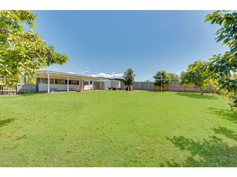 30 Booth Avenue, Tannum Sands QLD 4680