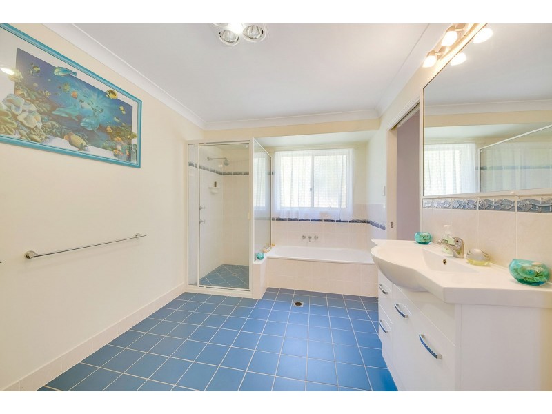 11 Plimsoll Court, Tannum Sands QLD 4680