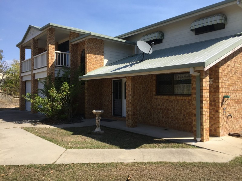 55 WYNDHAM AVE, Boyne Island QLD 4680