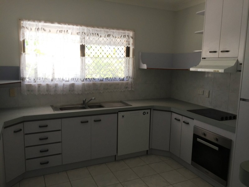 55 WYNDHAM AVE, Boyne Island QLD 4680