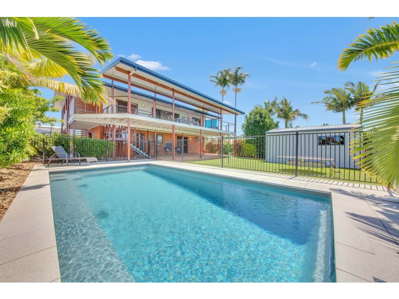 74 Booth Avenue, Tannum Sands QLD 4680
