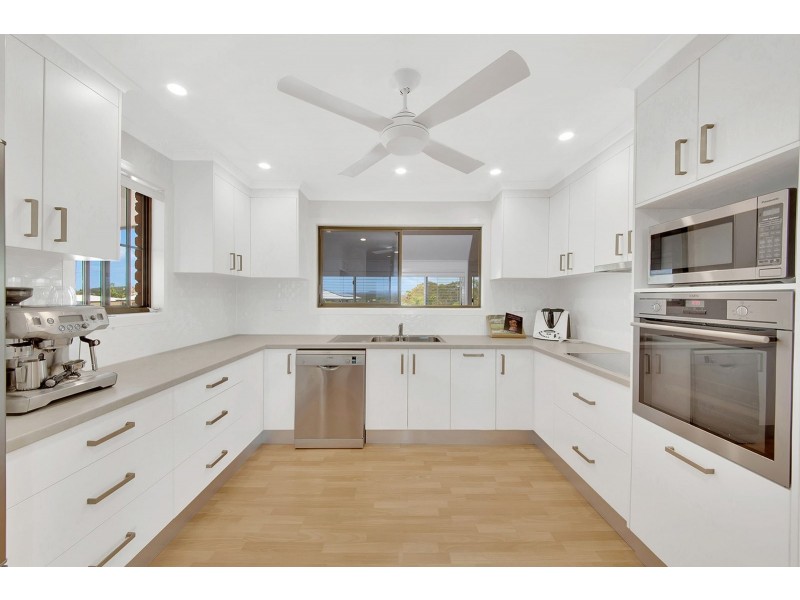 74 Booth Avenue, Tannum Sands QLD 4680