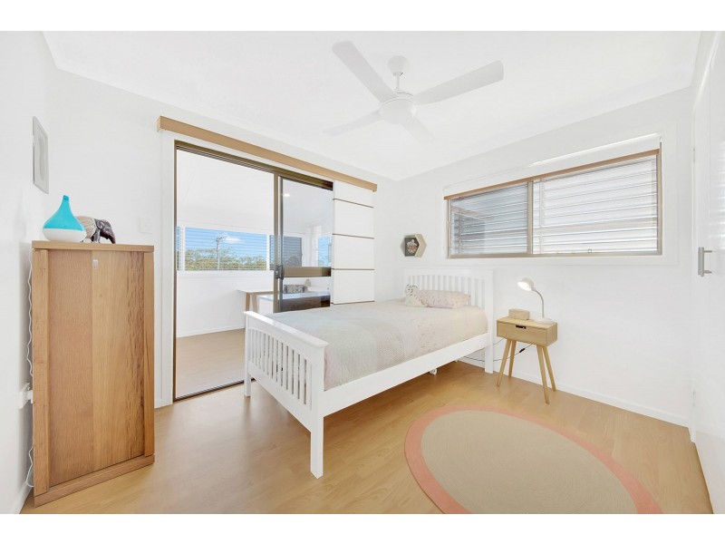 74 Booth Avenue, Tannum Sands QLD 4680