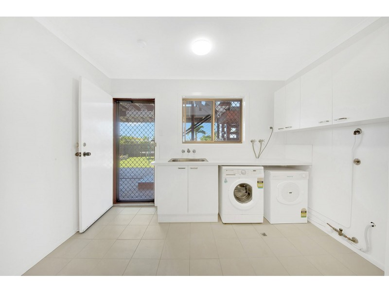 74 Booth Avenue, Tannum Sands QLD 4680
