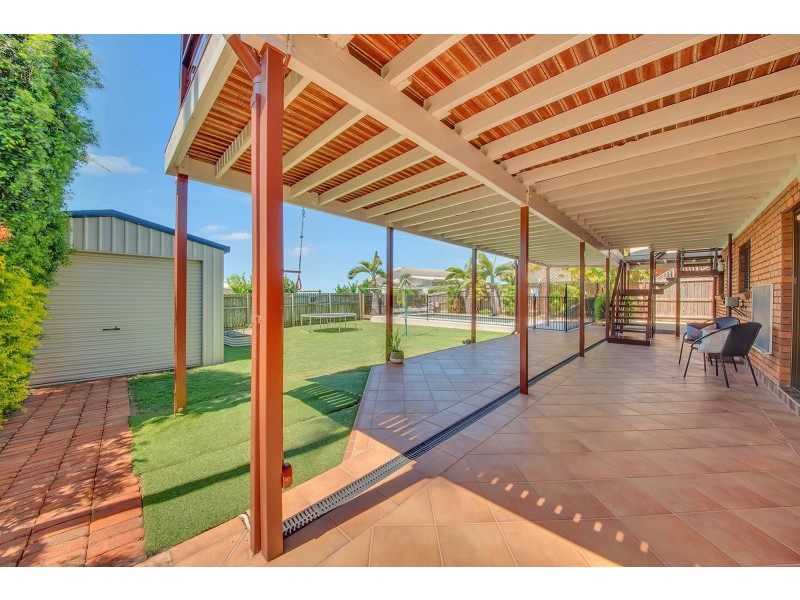 74 Booth Avenue, Tannum Sands QLD 4680