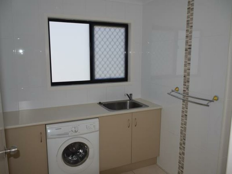 41 TUCKERS ROAD, Boyne Island QLD 4680