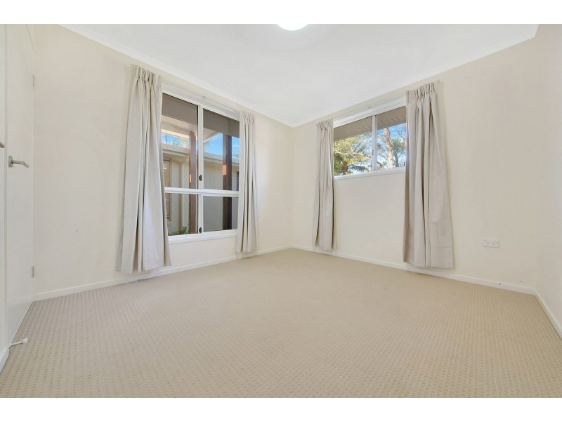 26 Handley Drive, Boyne Island QLD 4680