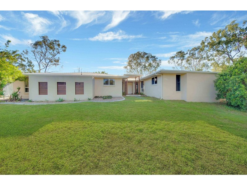 26 Handley Drive, Boyne Island QLD 4680