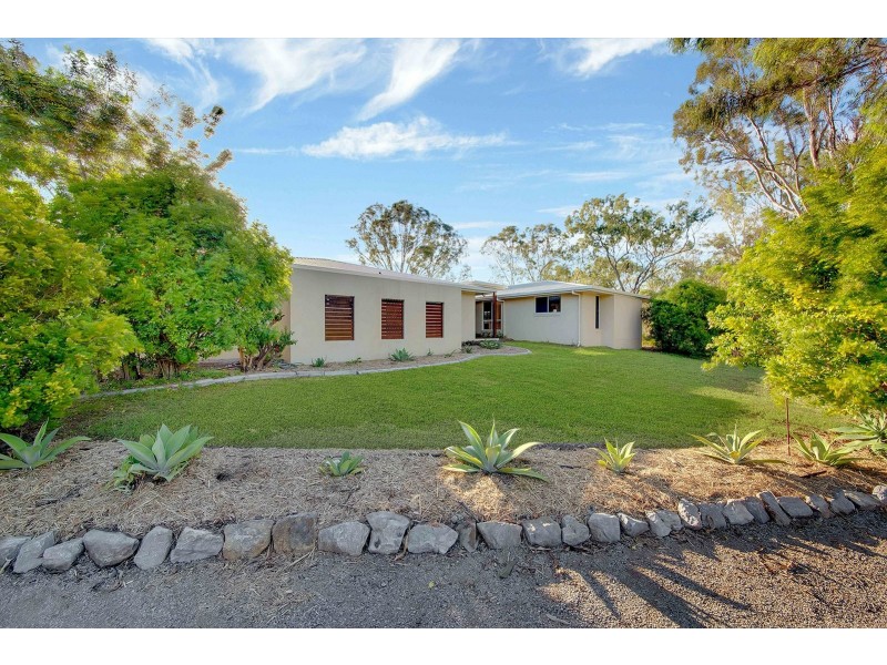 26 Handley Drive, Boyne Island QLD 4680
