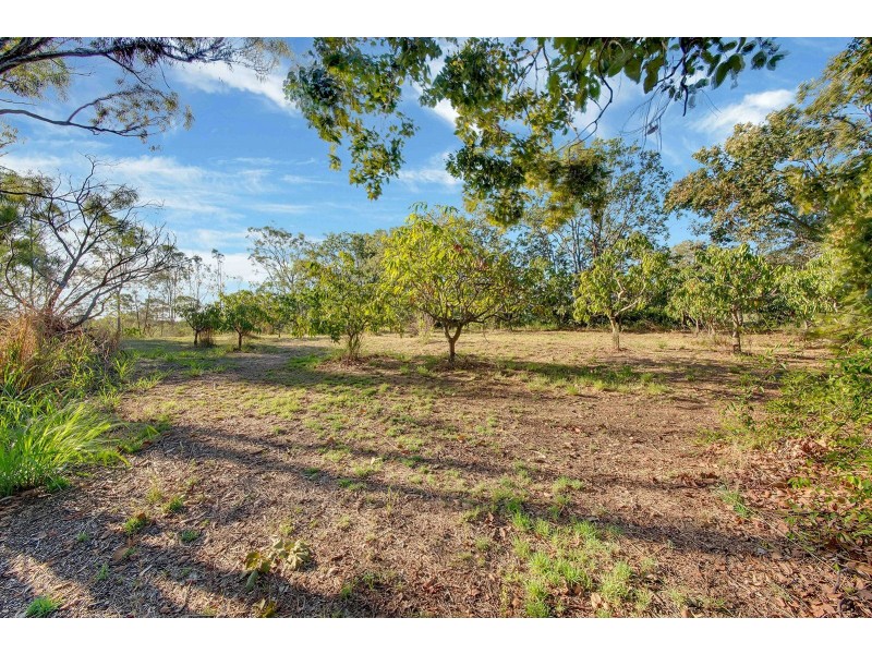 26 Handley Drive, Boyne Island QLD 4680