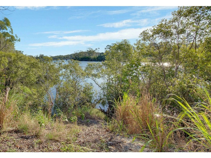 26 Handley Drive, Boyne Island QLD 4680