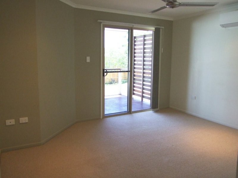 Unit 3/6 Beach Ave, Tannum Sands QLD 4680